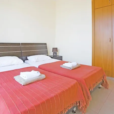 Kpmen25 Villa Paralimni